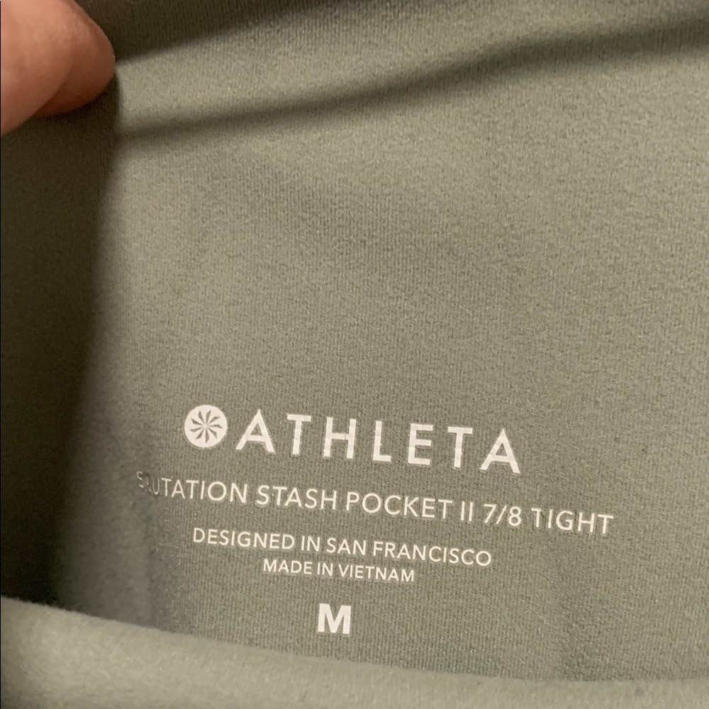 Athleta Salutation Stash Green 7/8 Leggings - Picture 3 of 9